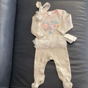6-9 month old outfit.